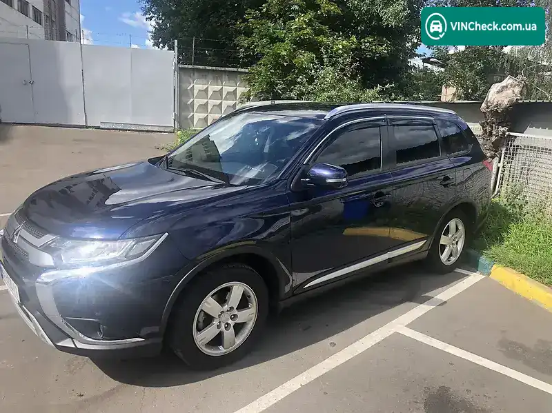 Mitsubishi Outlander 2019, фото з оголошення 2 з 20, VIN JMBXTGF2WLZ000145