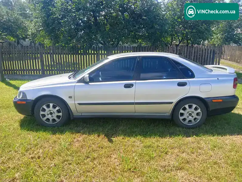 Volvo S40 2003, фото з оголошення 1 з 6, VIN YV1VS14K93F004893