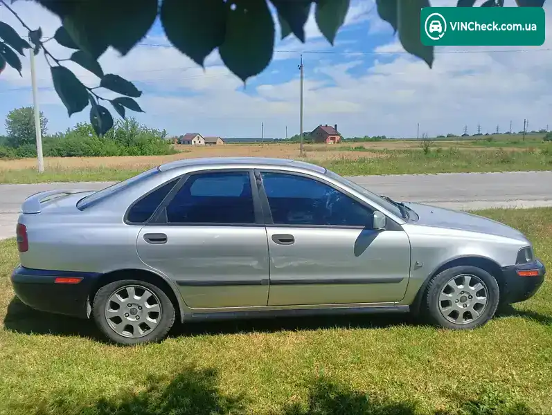 Volvo S40 2003, фото з оголошення 2 з 6, VIN YV1VS14K93F004893