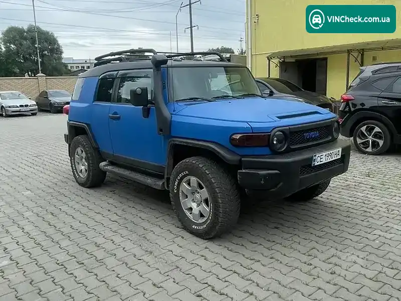 Toyota FJ Cruiser 2006, фото з оголошення 2 з 11, VIN JTEBU11F770043939