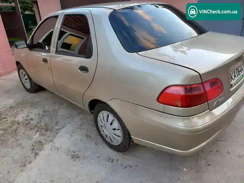 Fiat Albea 2010, фото з оголошення 2 з 5, VIN ZFA17800006503507