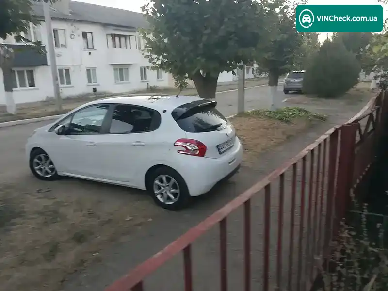 Peugeot 208 2012, фото з оголошення 2 з 11, VIN VF3CC8HP0CW025081