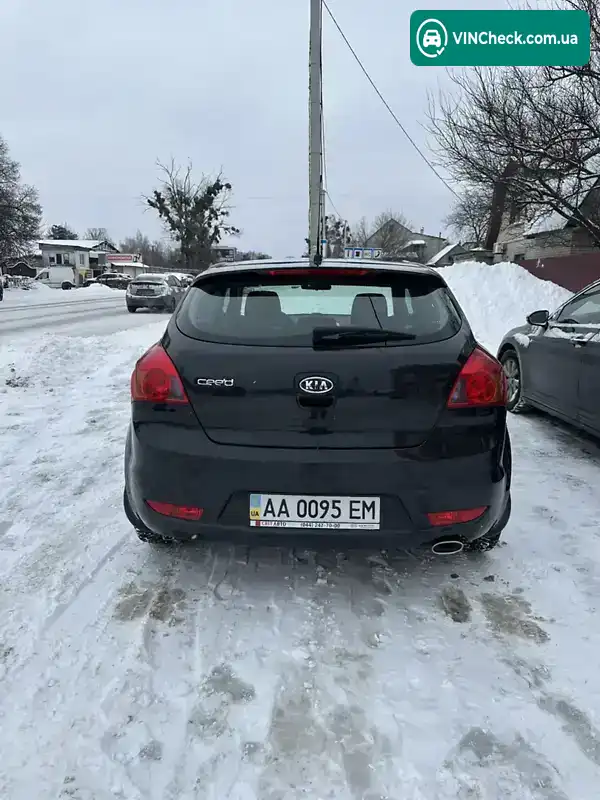 Kia Ceed 2008, фото з оголошення 2 з 12, VIN U5YFF23238L016481