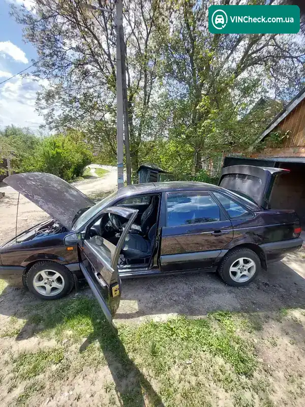 Volkswagen Passat 1992, фото з оголошення 1 з 10, VIN WVWZZZ31ZNE067767