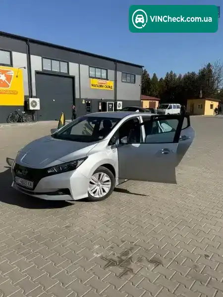 Nissan Leaf 2023, фото з оголошення 1 з 15, VIN 1N4AZ1BV0PC559586