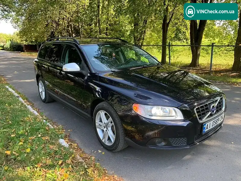 Volvo V70 2010, фото з оголошення 1 з 15, VIN YV1BW7240A1148203