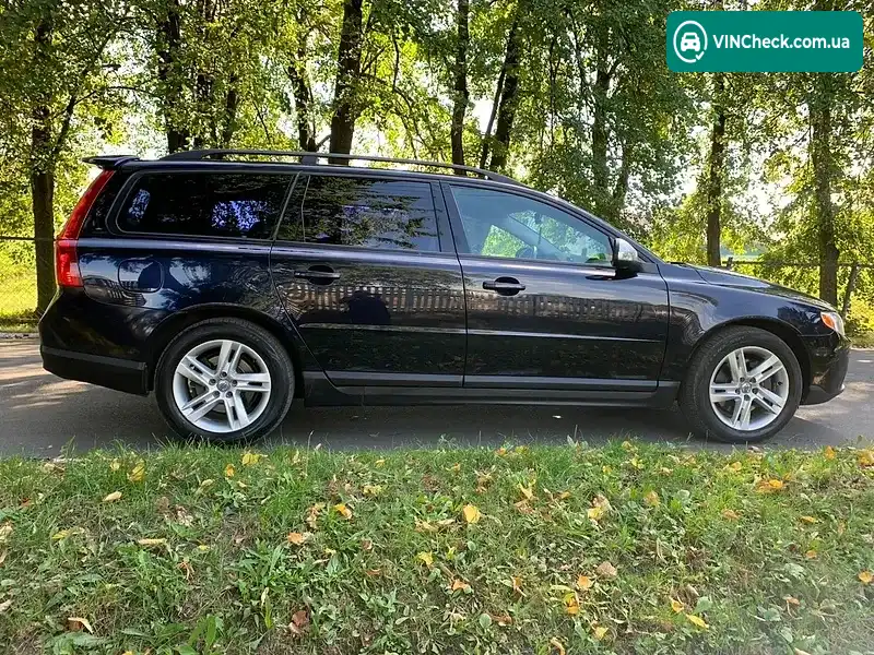 Volvo V70 2010, фото з оголошення 2 з 15, VIN YV1BW7240A1148203