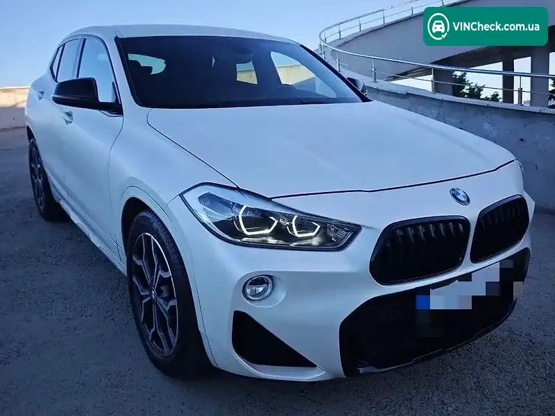 BMW X2 2018, фото з оголошення 2 з 17, VIN WBXYJ5C37JEF74804