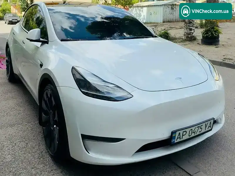 Tesla Model Y 2022, фото з оголошення 2 з 20, VIN 7SAYGDEFXNF374940
