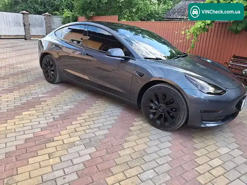 Tesla Model 3 2018, фото з оголошення 2 з 21, VIN 5YJ3E1EA3JF153562