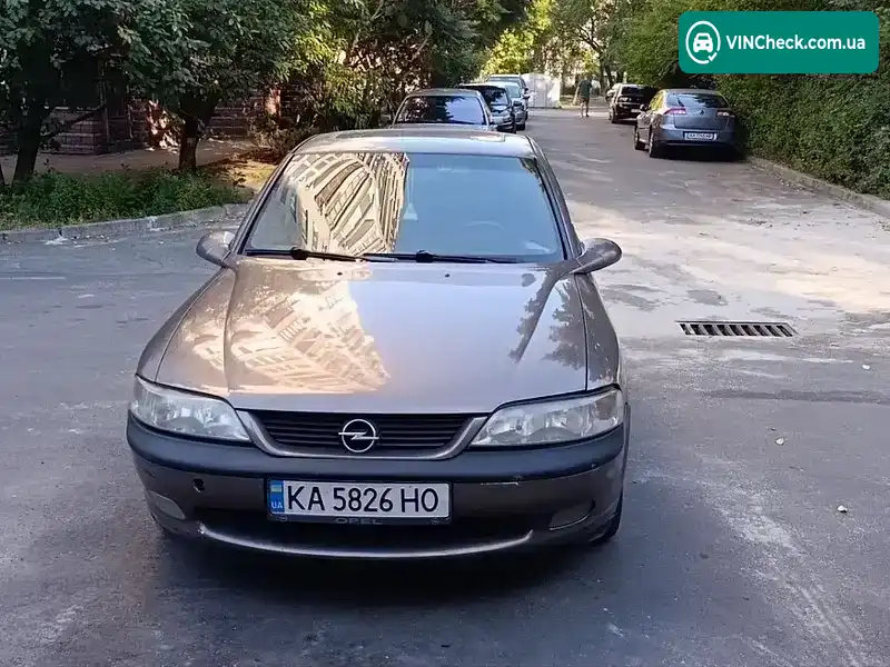 Opel Vectra 1998, фото з оголошення 2 з 20, VIN W0L0JBF19W1247213