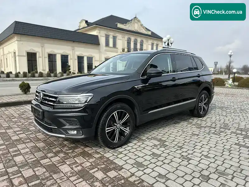 Volkswagen Tiguan 2018, фото з оголошення 1 з 20, VIN WVGZZZ5NZJM081542