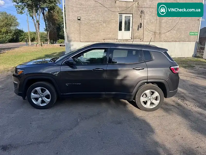 Jeep Compass 2019, фото з оголошення 2 з 20, VIN 3C4NJDBB1KT756774