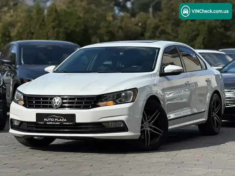 Volkswagen Passat 2016, фото з оголошення 1 з 20, VIN 1VWBT7A32GC033864