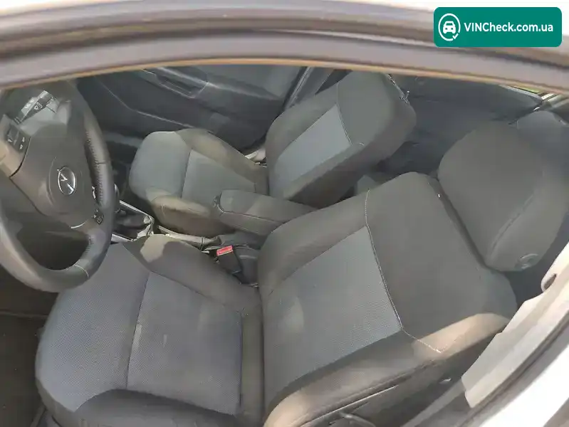 Opel Astra 2004, фото з оголошення 2 з 20, VIN W0L0AHL4845205355