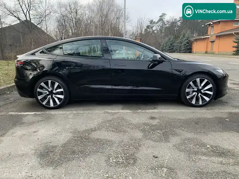 Tesla Model 3 2024, фото з оголошення 2 з 19, VIN 5YJ3E1EB3SF899178