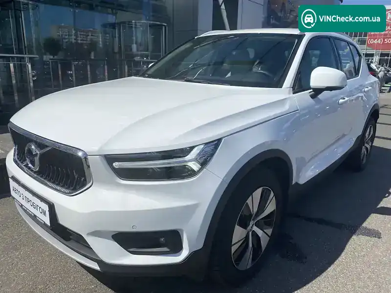 Volvo XC40 2020, фото з оголошення 1 з 21, VIN YV1XZ72VCM2437866