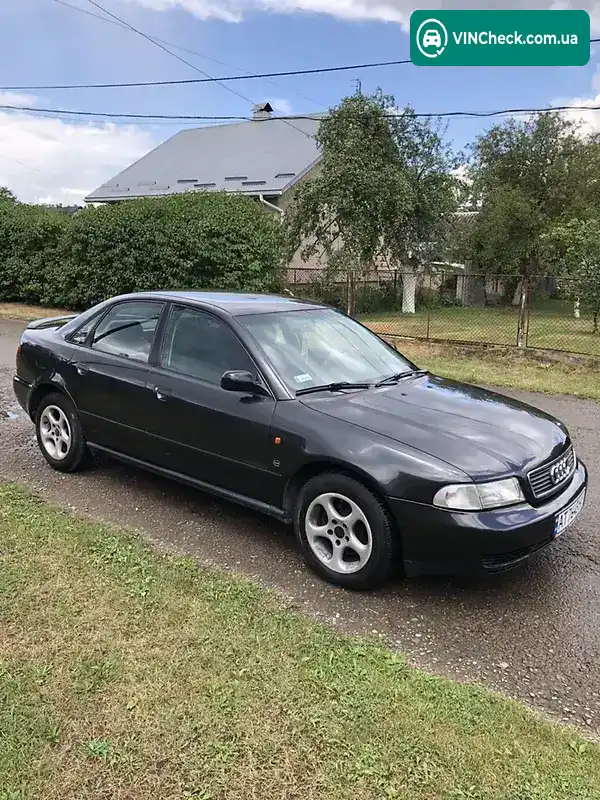 Audi A4 1995, фото з оголошення 2 з 20, VIN WAUZZZ8DZTA042993
