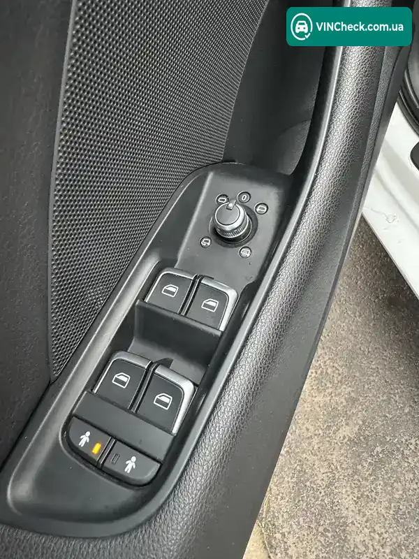 Audi A3 2016, фото з оголошення 2 з 18, VIN WAUZZZ8V0H1002240