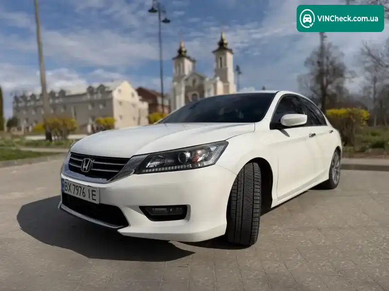 Honda Accord 2013, фото з оголошення 2 з 20, VIN 1HGCR2F59EA059830