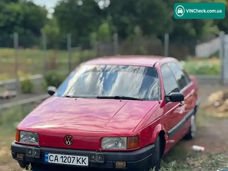 Volkswagen Passat 1992, фото з оголошення 2 з 14, VIN WVWZZZ31ZNE097428