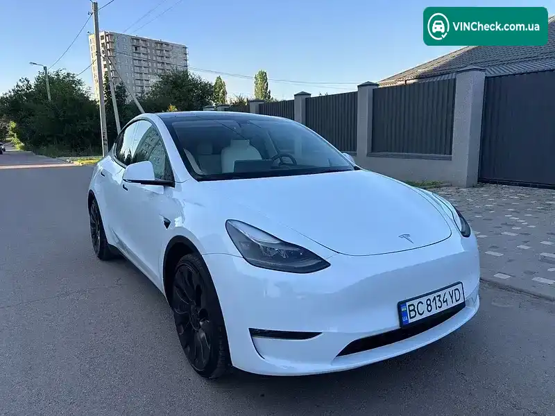 Tesla Model Y 2023, фото з оголошення 2 з 20, VIN 7SAYGDEF7PF776756