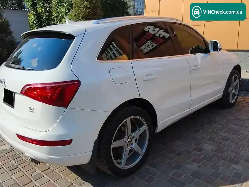 Audi Q5 2009, фото з оголошення 1 з 20, VIN WA1LKAFP6AA040381