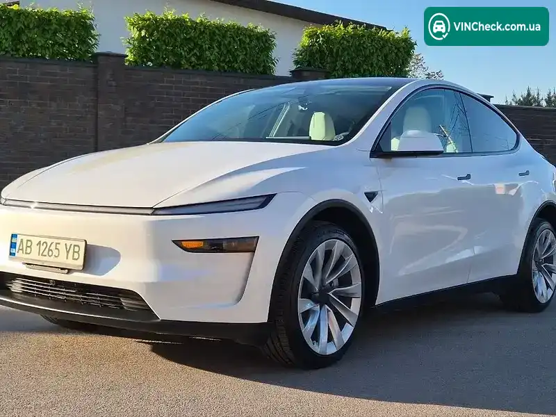 Tesla Model Y 2025, фото з оголошення 1 з 21, VIN 7SAYGDEE4TF329948