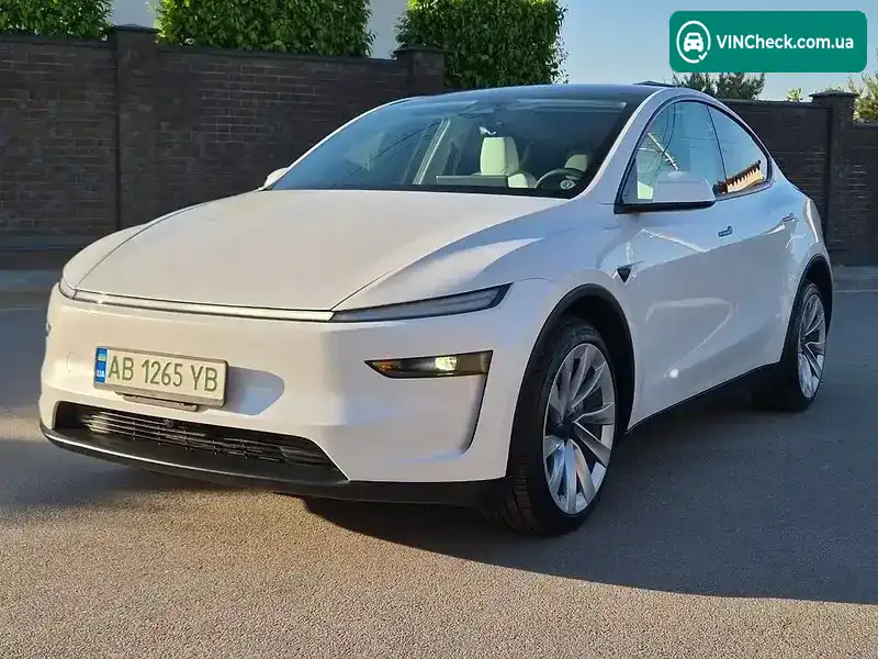 Tesla Model Y 2025, фото з оголошення 2 з 21, VIN 7SAYGDEE4TF329948