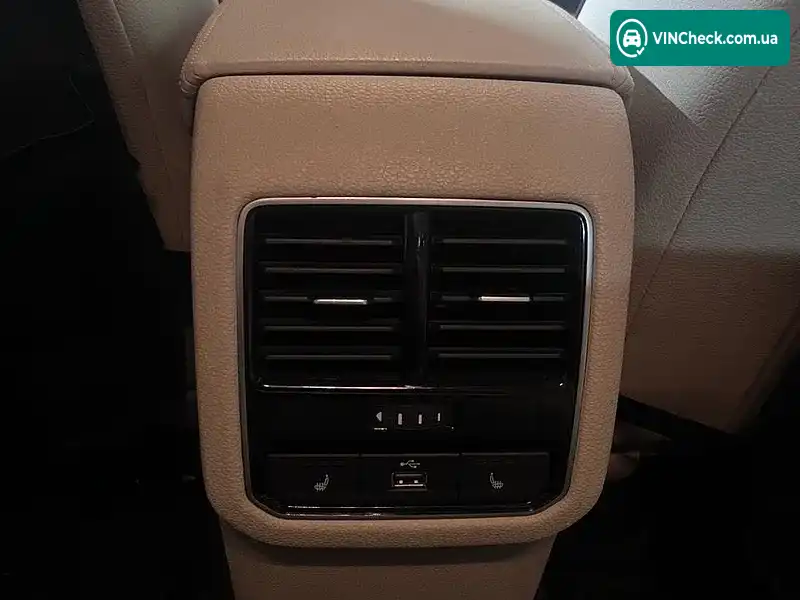 Volkswagen Passat 2016, фото з оголошення 2 з 14, VIN 1VWBT7A31GC058531