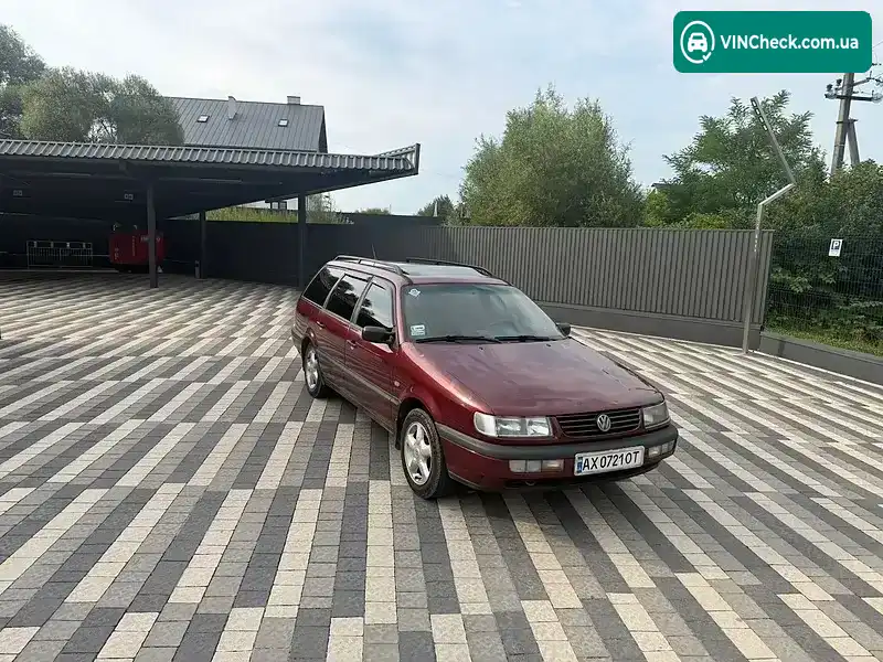Volkswagen Passat 1996, фото з оголошення 2 з 12, VIN WVWZZZ3AZTE124613