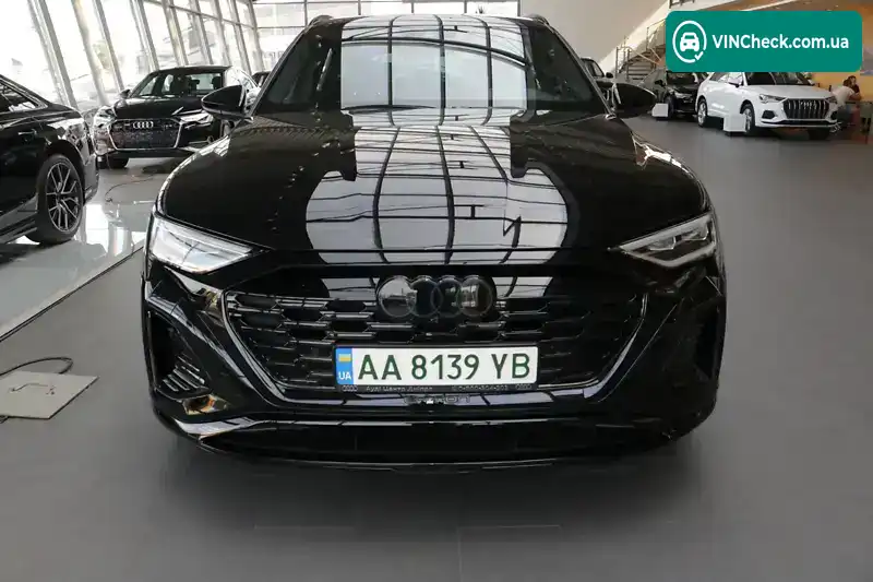 Audi Q8 e-tron 2024, фото з оголошення 2 з 21, VIN WAUZZZGE7RB057961