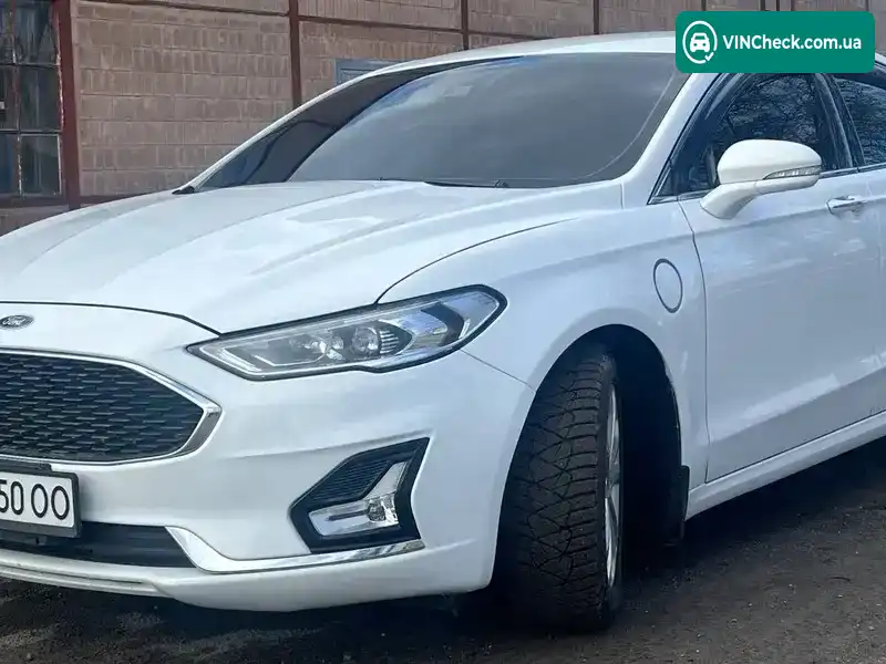 Ford Fusion 2019, фото з оголошення 1 з 21, VIN 3FA6P0SU9KR216153