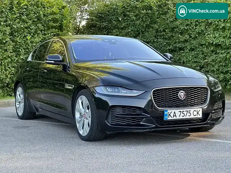 Jaguar XE 2019, фото з оголошення 2 з 20, VIN SAJAJ4FX0LCP55716