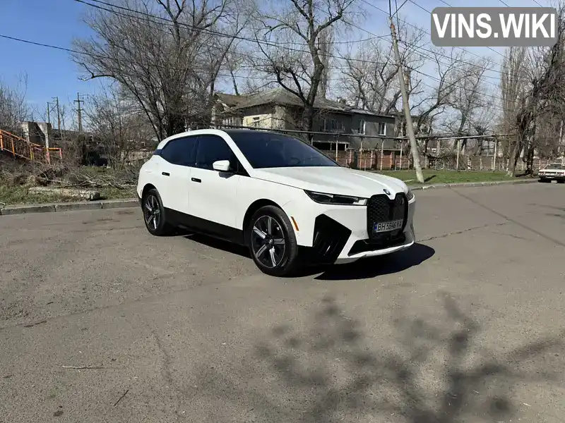 BMW iX 2022, фото з оголошення 1 з 21, VIN WB523CF07PCM54839