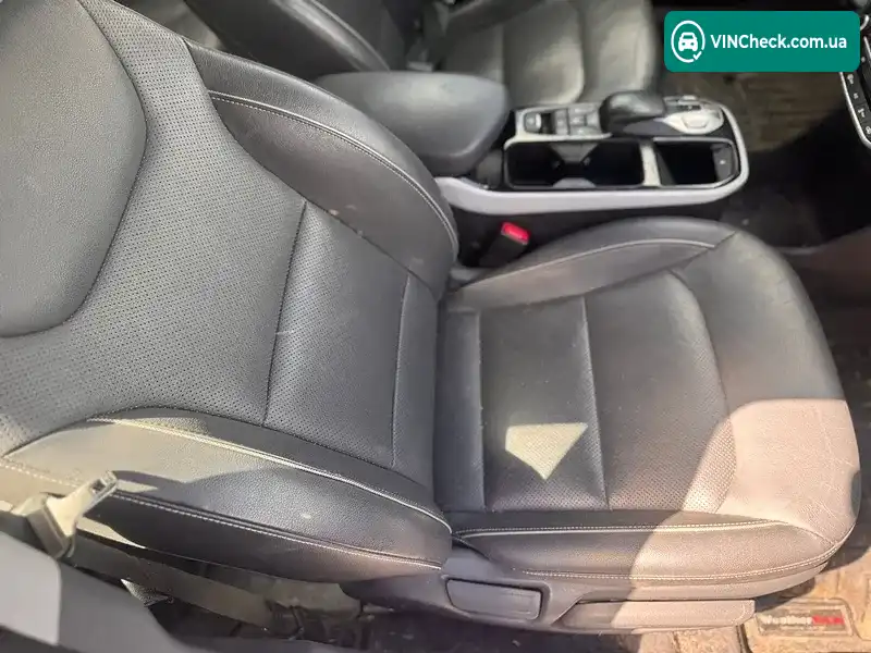 Hyundai Ioniq 2017, фото з оголошення 2 з 11, VIN KMHC05LH9HU017276