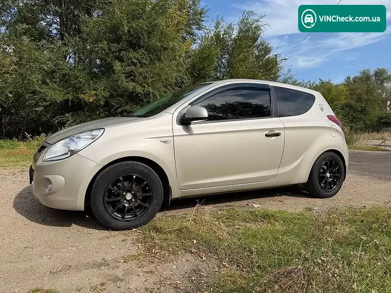 Hyundai i20 2012, фото з оголошення 1 з 12, VIN MALBA31BACM028029