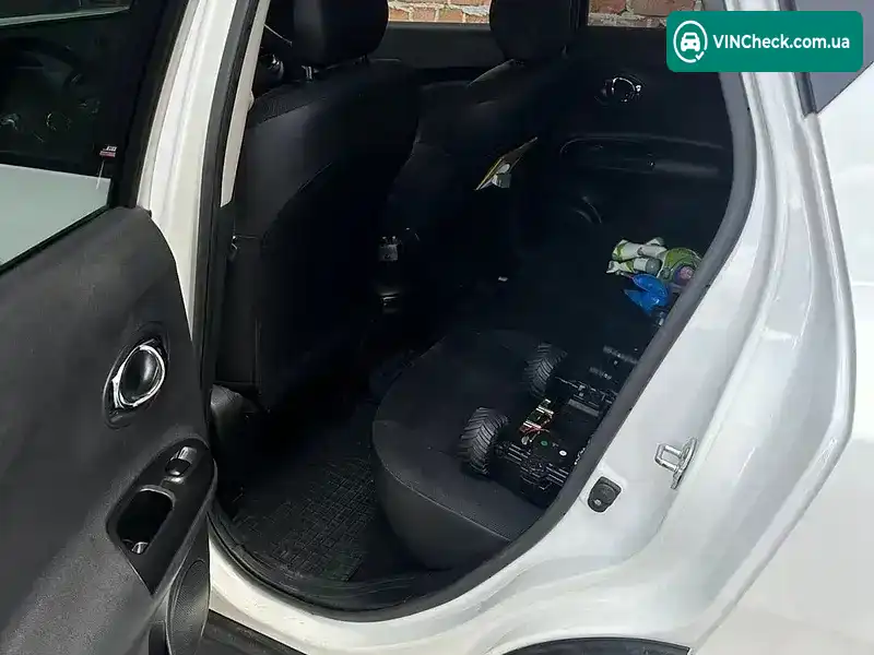 Nissan Juke 2019, фото з оголошення 2 з 15, VIN SJNFBAF15U8063307