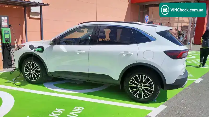 Ford Escape 2023, фото з оголошення 1 з 20, VIN 1FMCU0E18PUA07361