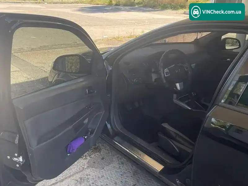 Opel Astra 2010, фото з оголошення 2 з 20, VIN W0L0AHL48B5005229