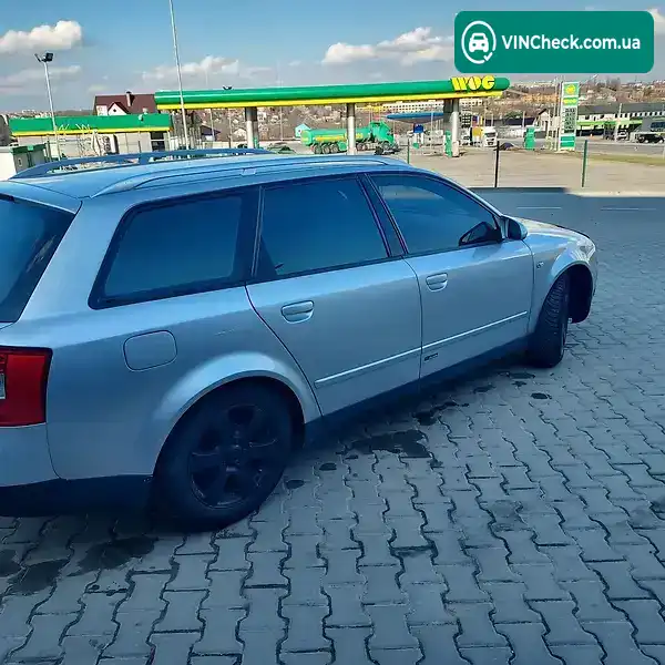 Audi A4 2002, фото з оголошення 2 з 11, VIN WAUZZZ8E12A228617