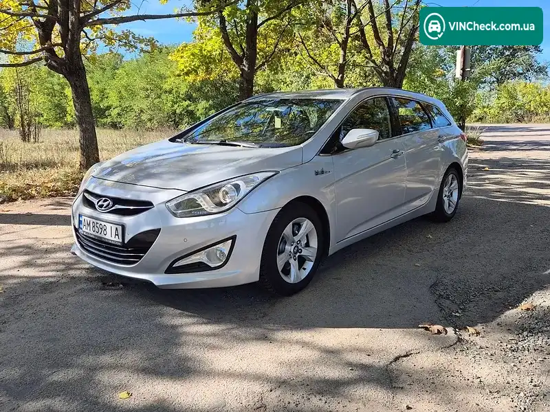 Hyundai i40 2012, фото з оголошення 1 з 12, VIN KMHLB81UADU058916