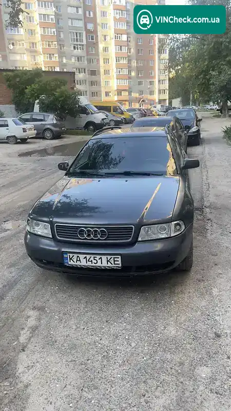 Audi A4 1997, фото з оголошення 1 з 14, VIN WAUZZZ8DZVA256137