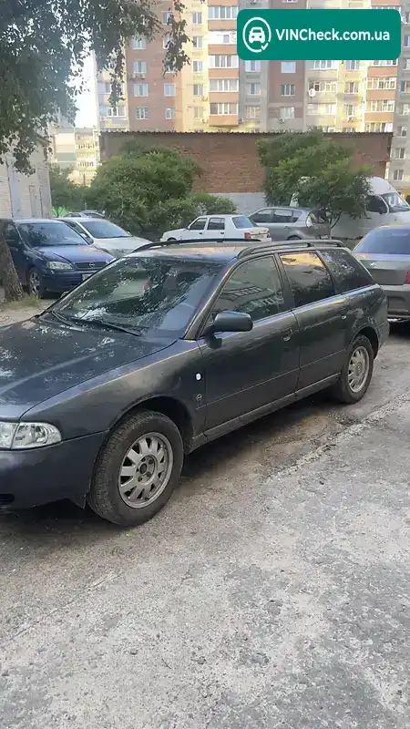 Audi A4 1997, фото з оголошення 2 з 14, VIN WAUZZZ8DZVA256137