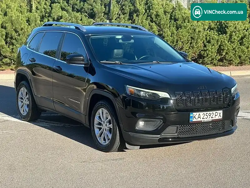 Jeep Cherokee 2018, фото з оголошення 1 з 20, VIN 1C4PJLCB1KD143819