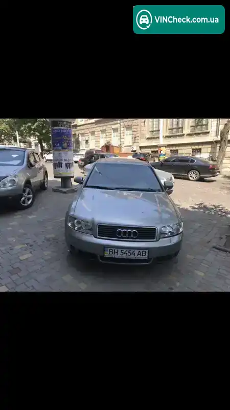 Audi A4 2002, фото з оголошення 2 з 9, VIN WAUZZZ8E02A286458