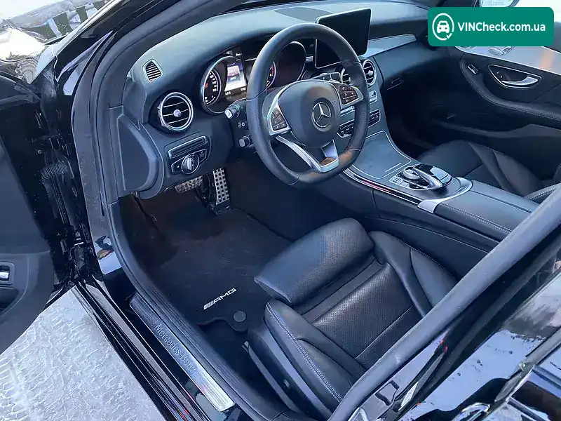 Mercedes-Benz C-Class 2018, фото з оголошення 2 з 2, VIN 55SWF4KBXJU272412