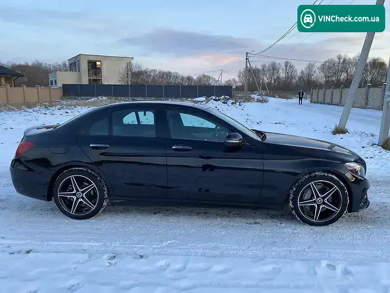 Mercedes-Benz C-Class 2018, фото з оголошення 1 з 2, VIN 55SWF4KBXJU272412