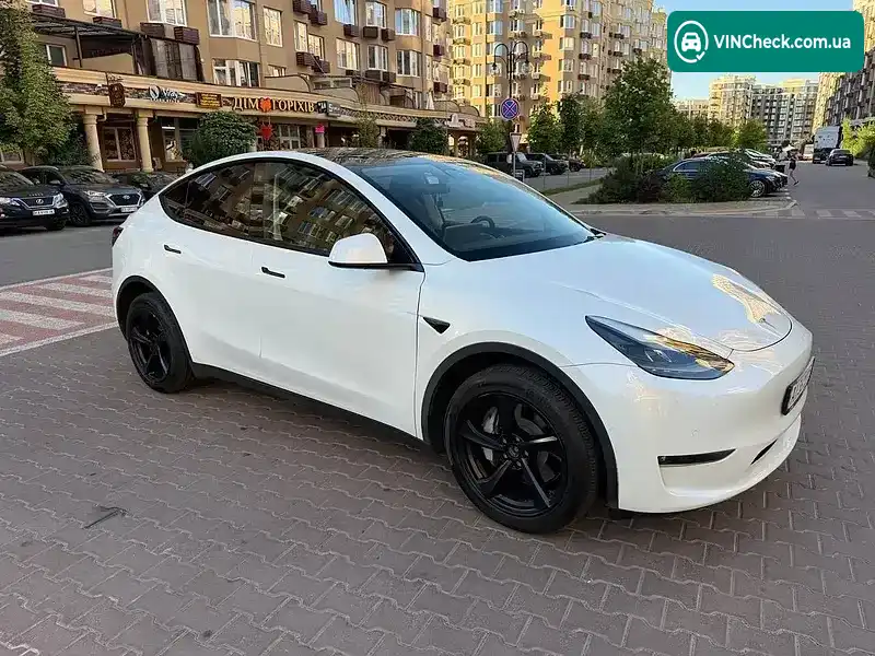 Tesla Model Y 2022, фото з оголошення 1 з 20, VIN 7SAYGDEE7NF555730