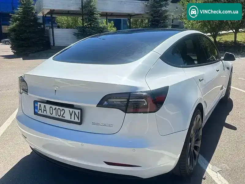 Tesla Model 3 2021, фото з оголошення 2 з 10, VIN 5YJ3E1EC4MF025529